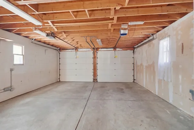 $3,300 | 5611 South Quincy Street, Hinsdale, IL 60521