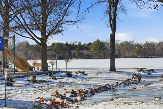 $3,300 | 5611 South Quincy Street, Hinsdale, IL 60521