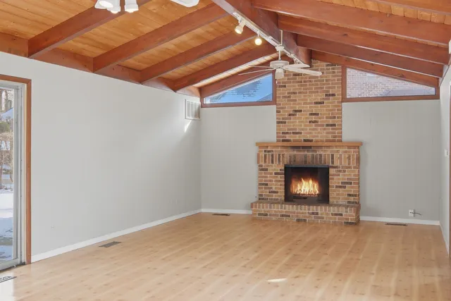 $3,300 | 5611 South Quincy Street, Hinsdale, IL 60521