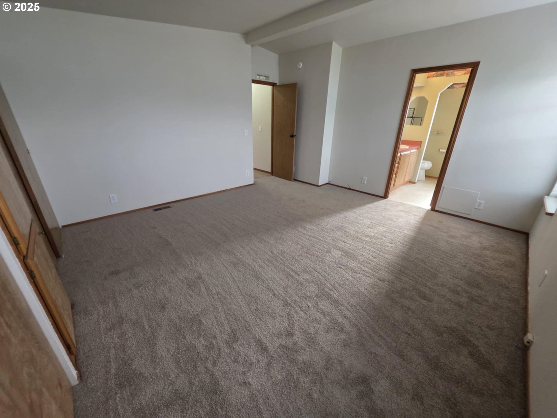 1402 Pioneer Way Forest Grove, OR 97116 - Photo 22 of 26 a view of an empty room