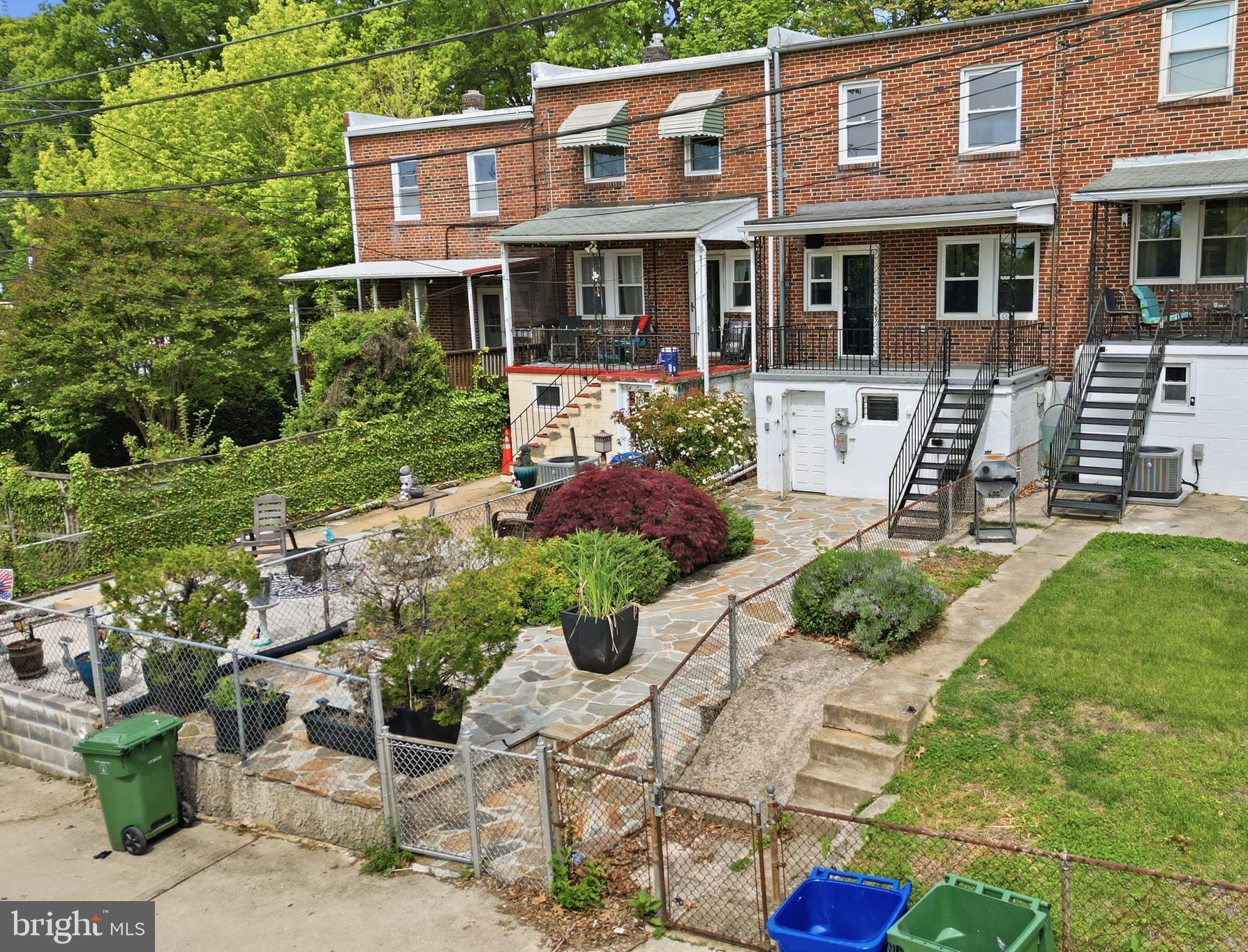 1421 West 41st Street Baltimore, MD 21211 - Photo 25 of 43 Well Manicured backyard space - well kept homes
