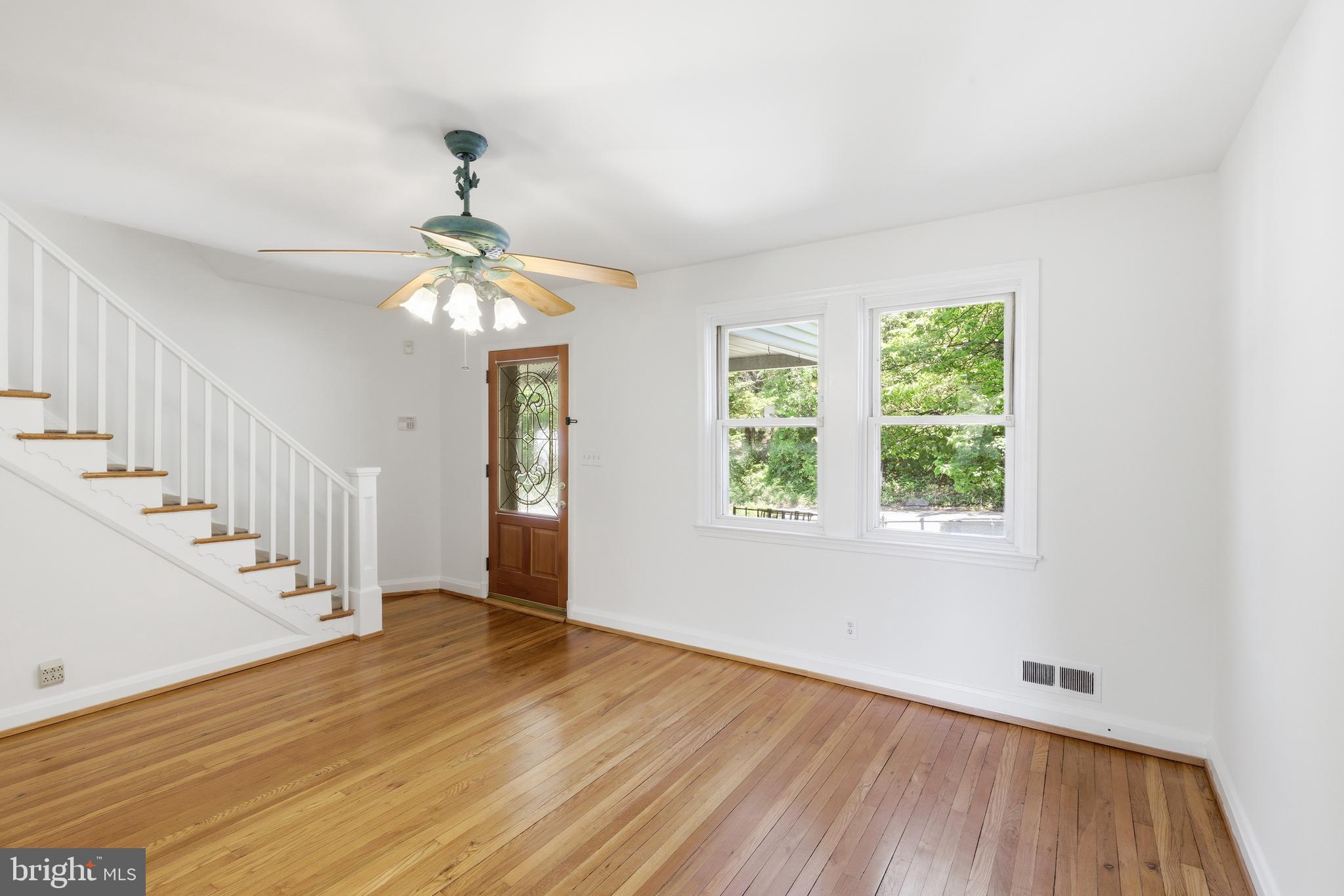 1421 West 41st Street Baltimore, MD 21211 - Photo 4 of 43 Living room with beautiful hardwoods thru-out
