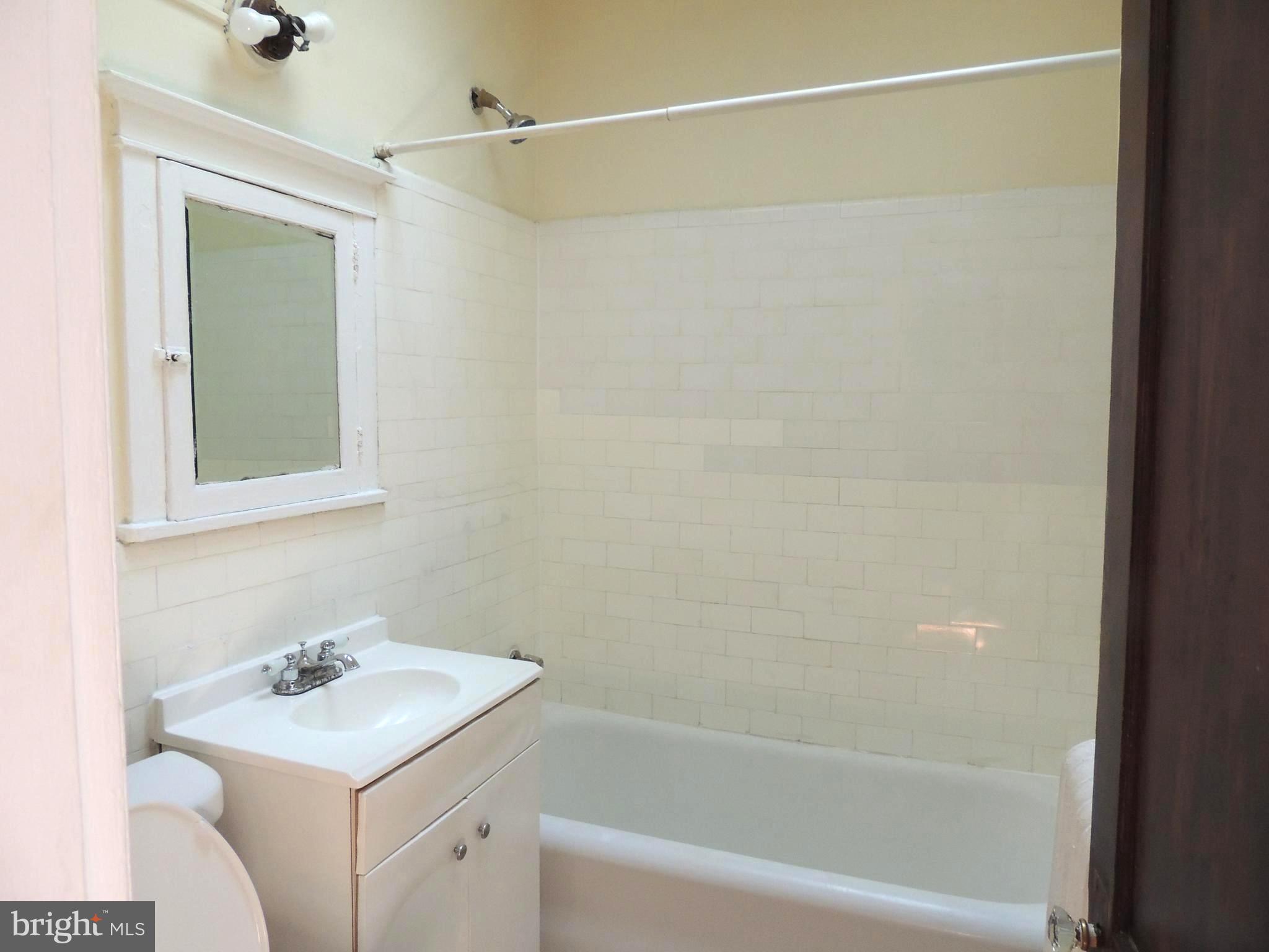1465 Girard Street Northwest Washington, DC 20009 - Photo 21 of 27 2nd Floor Bath