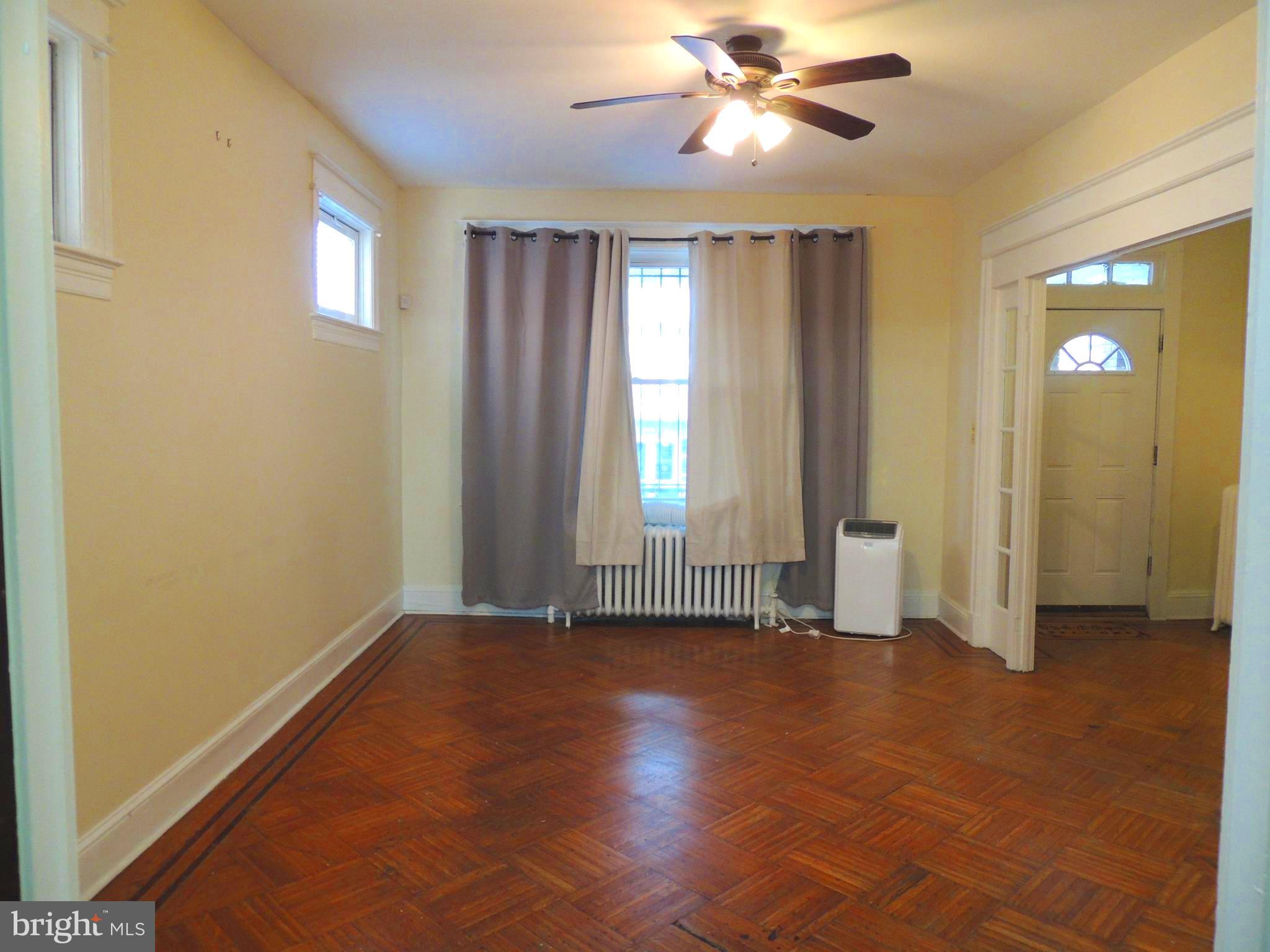 1465 Girard Street Northwest Washington, DC 20009 - Photo 6 of 27 Living Room