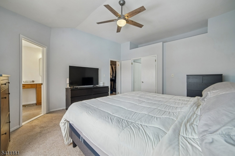 19 Birchwood Road, Unit 19 Bedminster, NJ 07921 - Photo 18 of 41