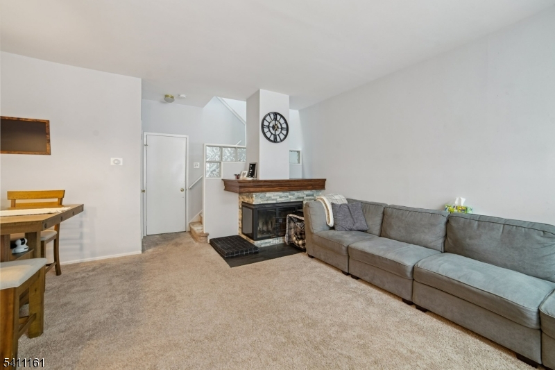 19 Birchwood Road, Unit 19 Bedminster, NJ 07921 - Photo 3 of 41