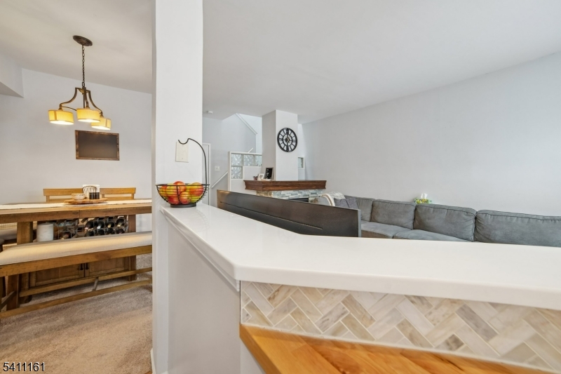 19 Birchwood Road, Unit 19 Bedminster, NJ 07921 - Photo 6 of 41