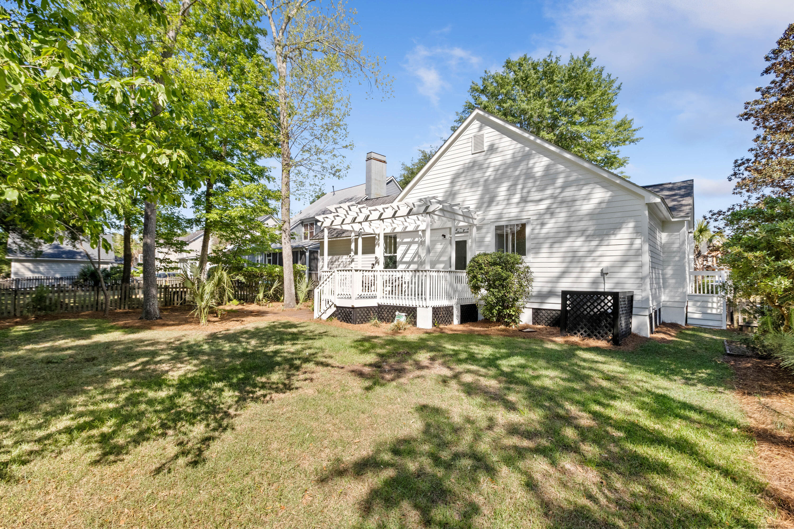 1063 Barfield Street Daniel Island, SC 29492 - Photo 33 of 51 1063BarfieldSt-CasaVerdeMediaLLC42