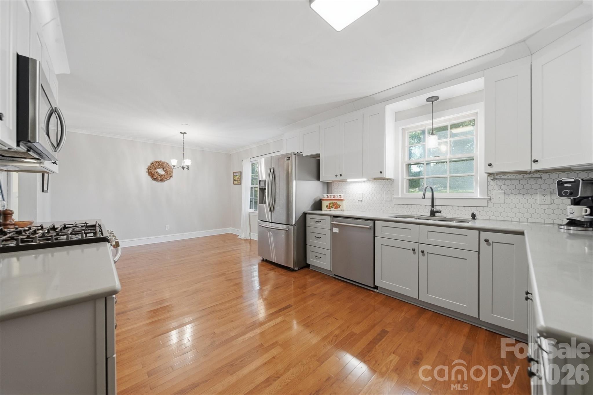 35 32nd Avenue Northwest Hickory, NC 28601 - Photo 10 of 37