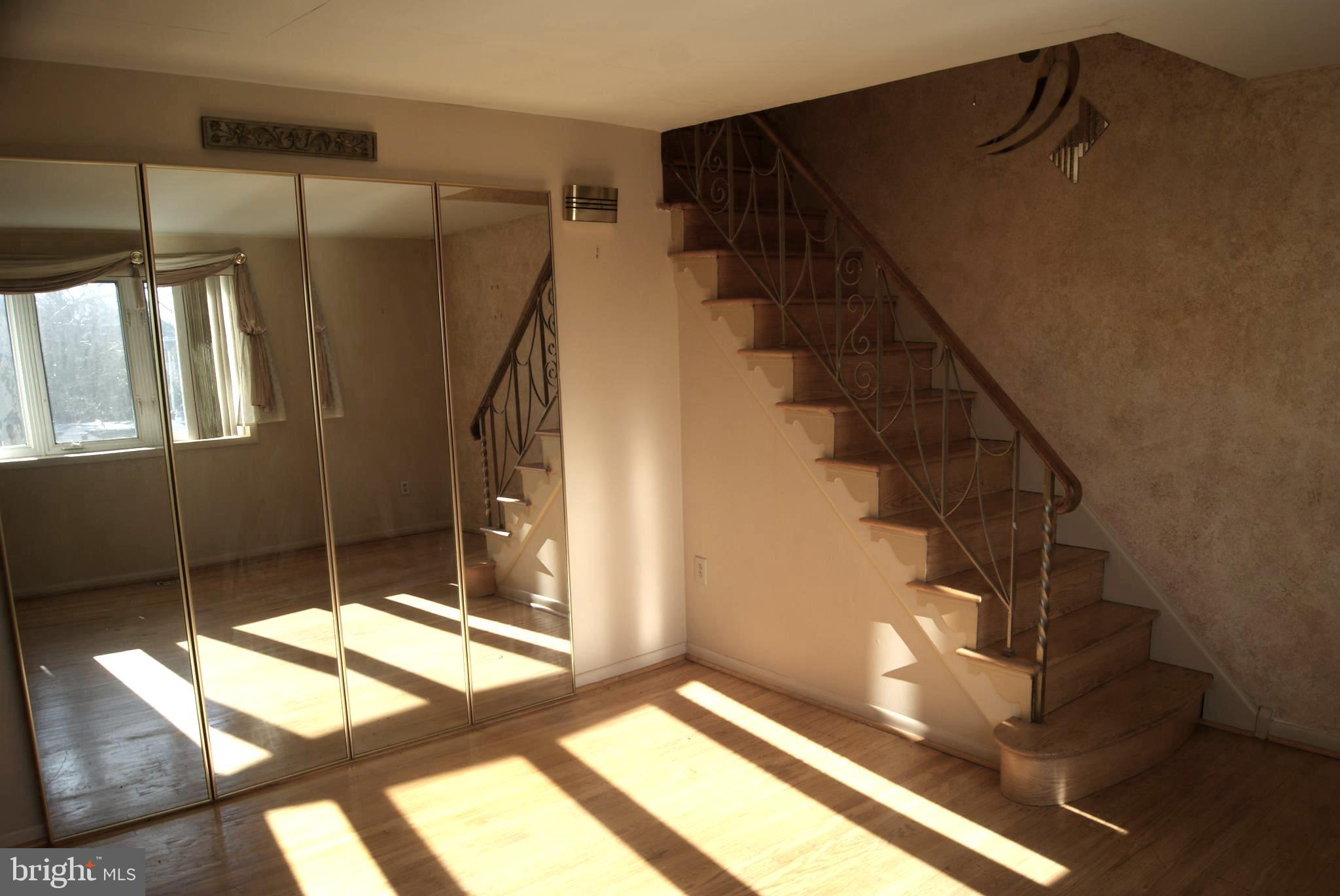 7314 Hill Road Philadelphia, PA 19128 - Photo 11 of 68