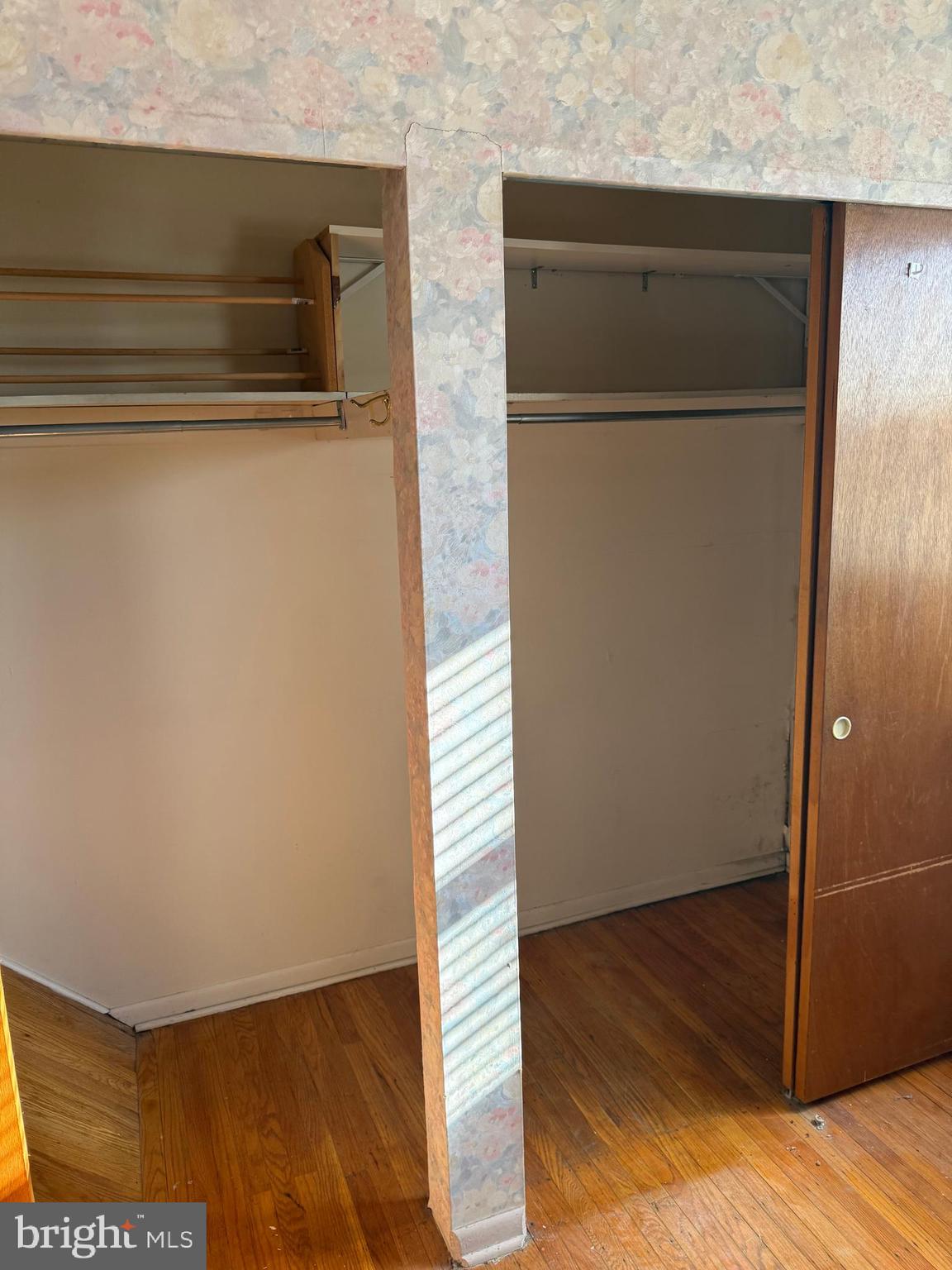 7314 Hill Road Philadelphia, PA 19128 - Photo 47 of 68 a view of front door