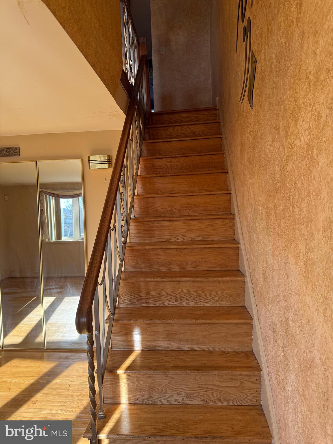 7314 Hill Road Philadelphia, PA 19128 - Photo 49 of 68 a view of entryway