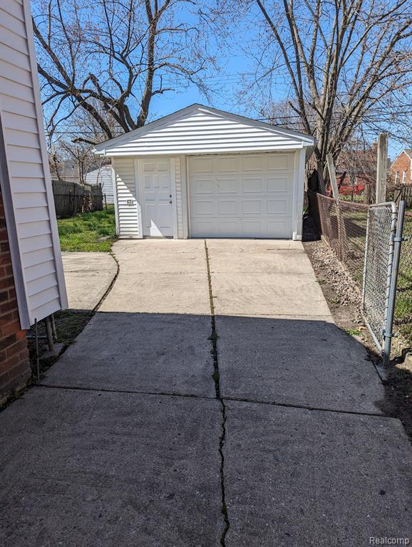 216 Biltmore Street Inkster, MI 48141 - Photo 17 of 18