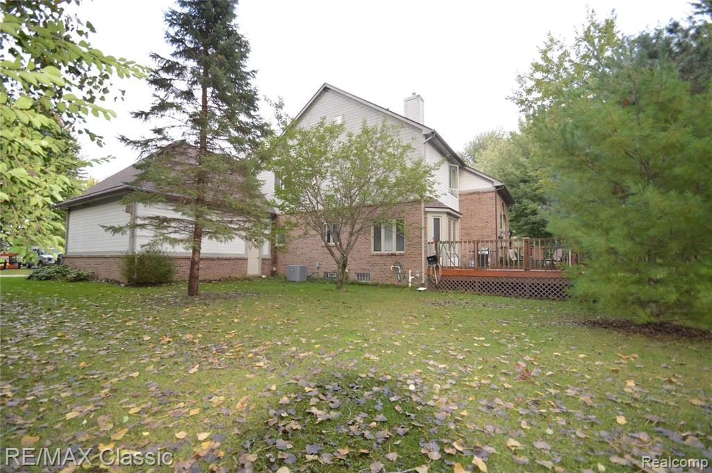 48255 Hanford Road Canton, MI 48187 - Photo 12 of 54