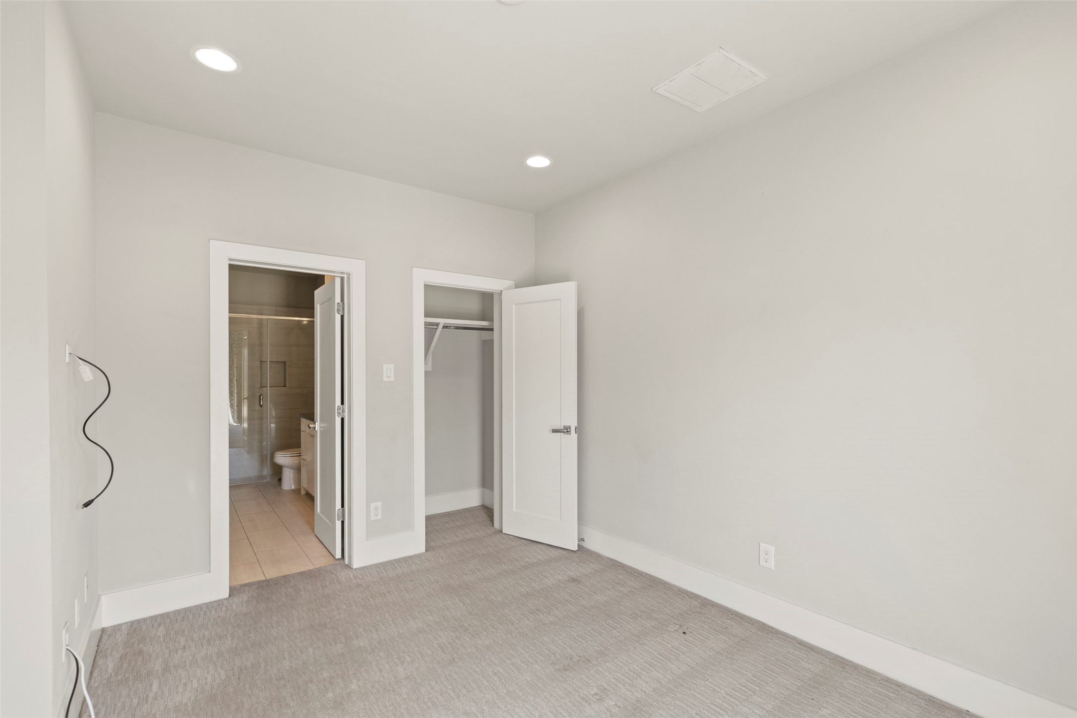 1613 Wheeler Avenue, Unit A Houston, TX 77004 - Photo 11 of 32 a view of an empty room