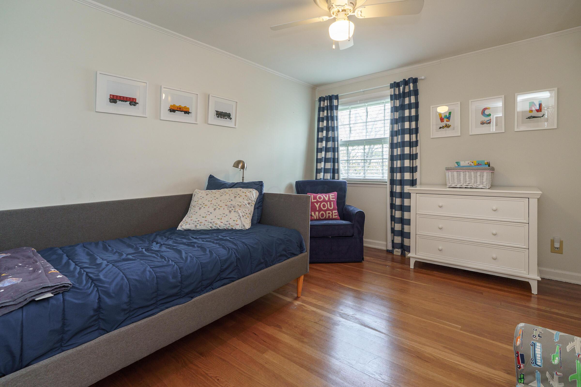 284 South Stanwood Road Columbus, OH 43209 - Photo 36 of 60 Bedroom #3
