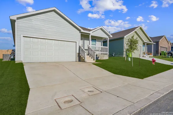 $1,575 | 13002 Sage Turn, St. Hedwig, TX 78152