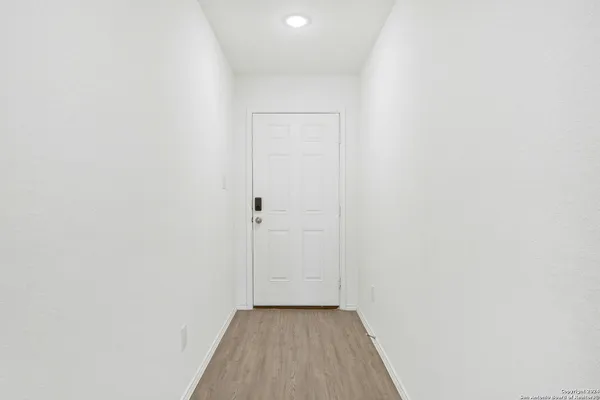 $1,575 | 13002 Sage Turn, St. Hedwig, TX 78152