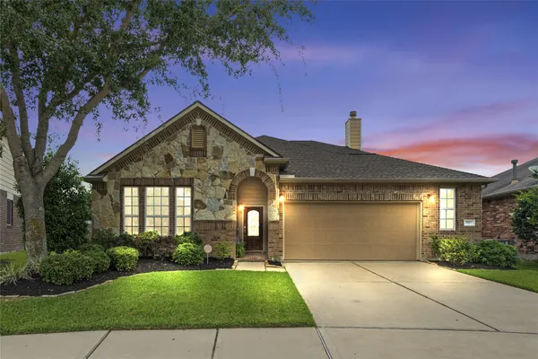$359,500 | 9997 Willow Falls Lane, Brookshire, TX 77423