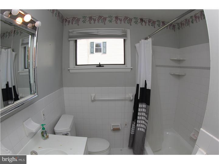 6312 East Valley Green Road Flourtown, PA 19031 - Photo 23 of 25 Bathroom