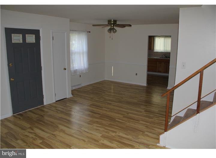 6312 East Valley Green Road Flourtown, PA 19031 - Photo 8 of 25 Living Room