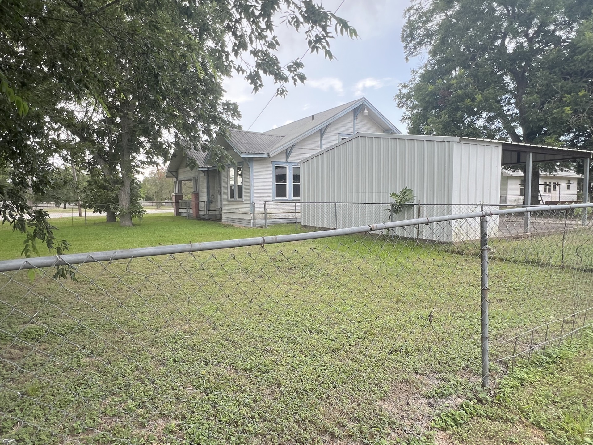 115 Summit Street Schulenburg, TX 78956 - Photo 7 of 31