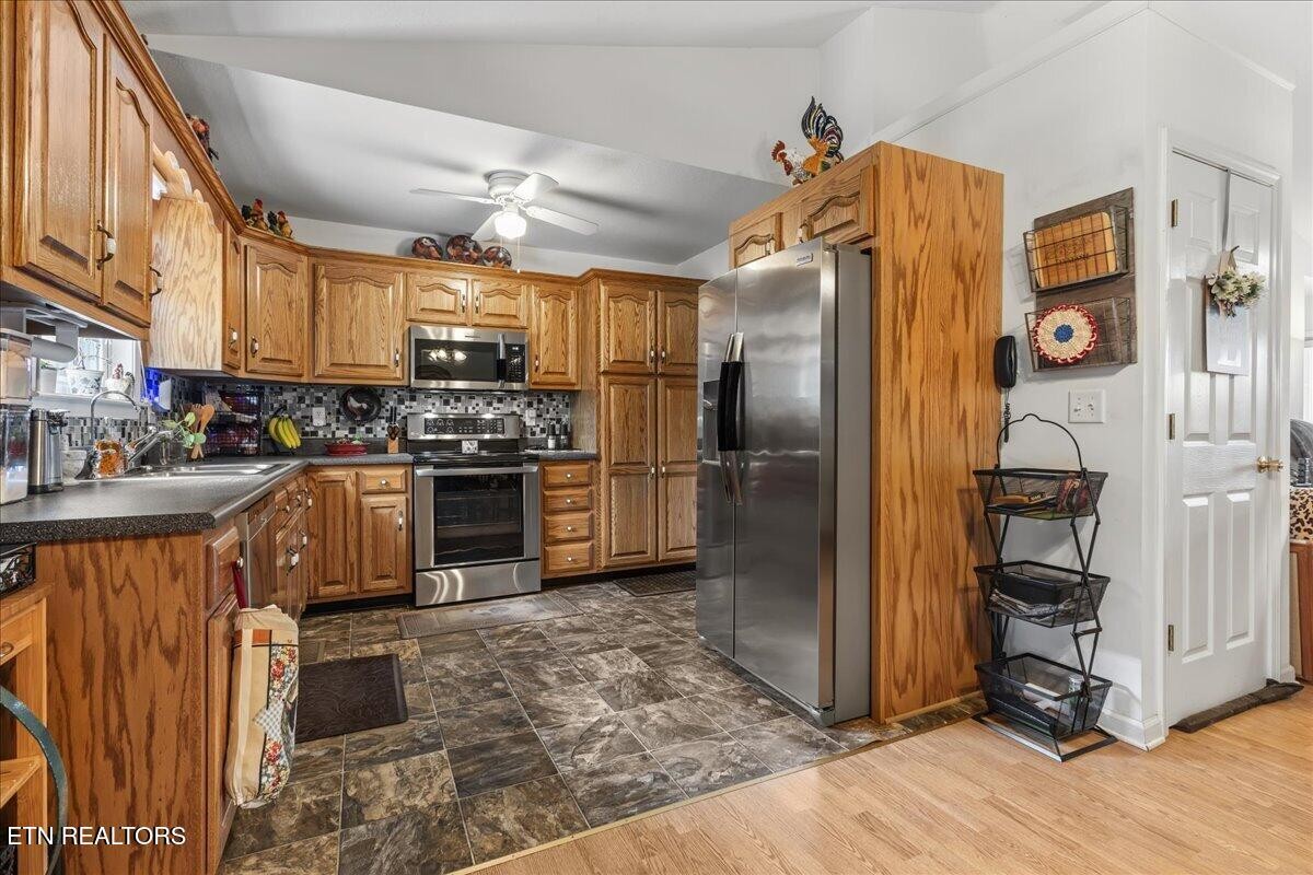 982 Wilson Station Road Madisonville, TN 37354 - Photo 8 of 46