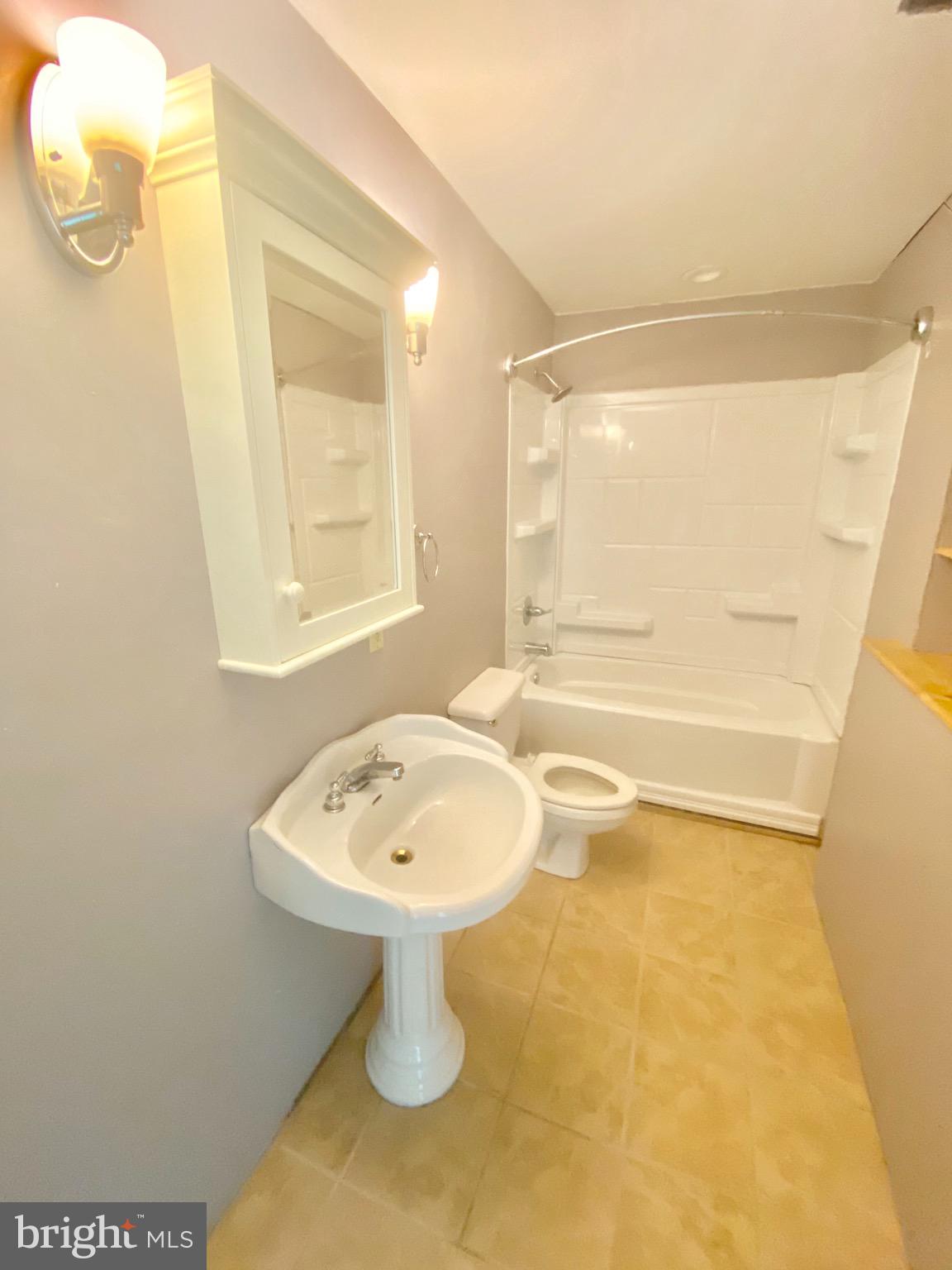 11579 Ropeknot Road Lusby, MD 20657 - Photo 14 of 20 Lower Level Bathroom!