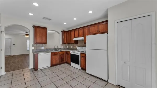 $225,000 | 12403 Foxmoor Peak Drive, Riverview, FL 33579