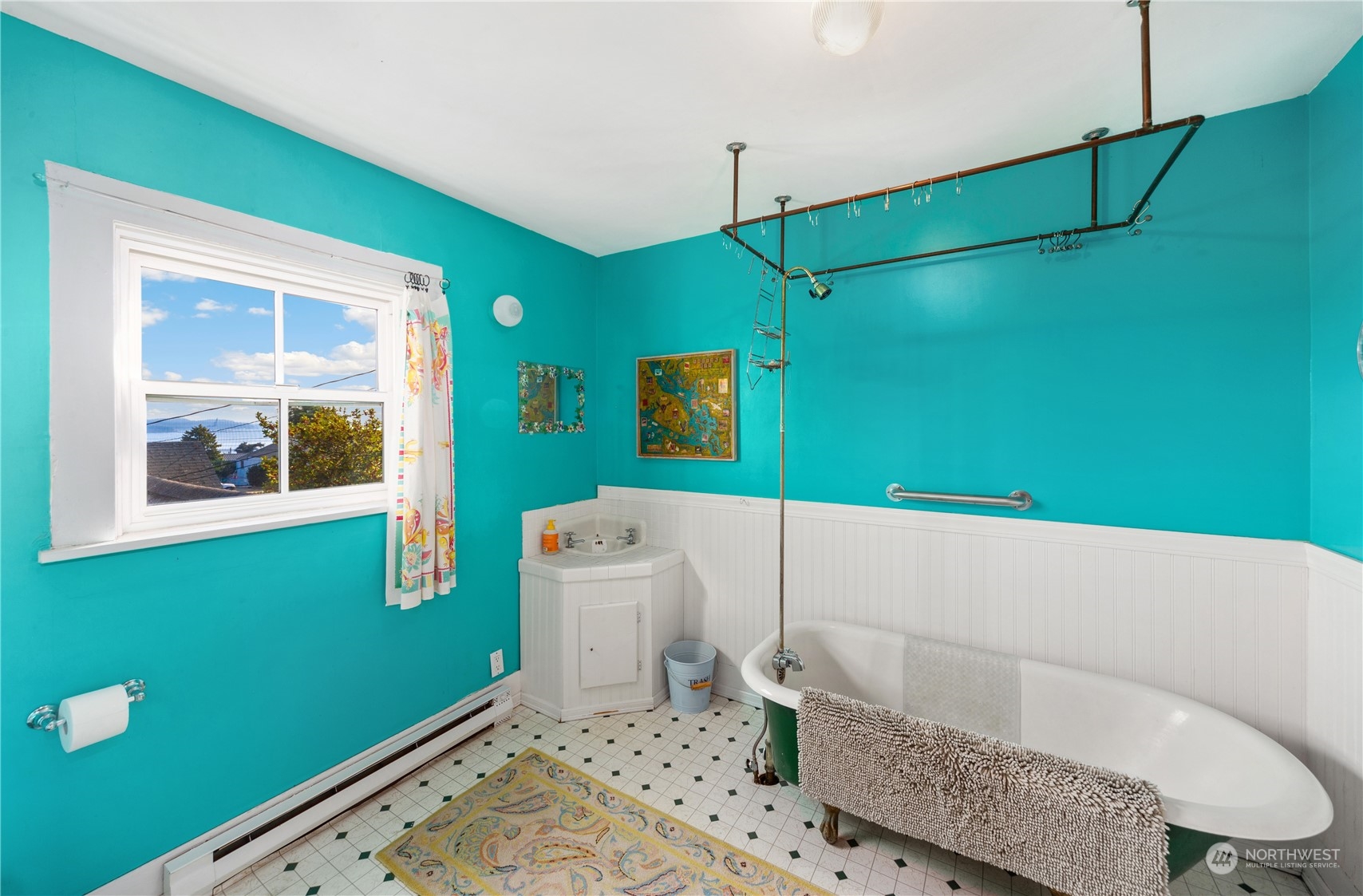 1441 Clay Street Port Townsend, WA 98368 - Photo 22 of 26 a bathroom with a bathtub and a shower