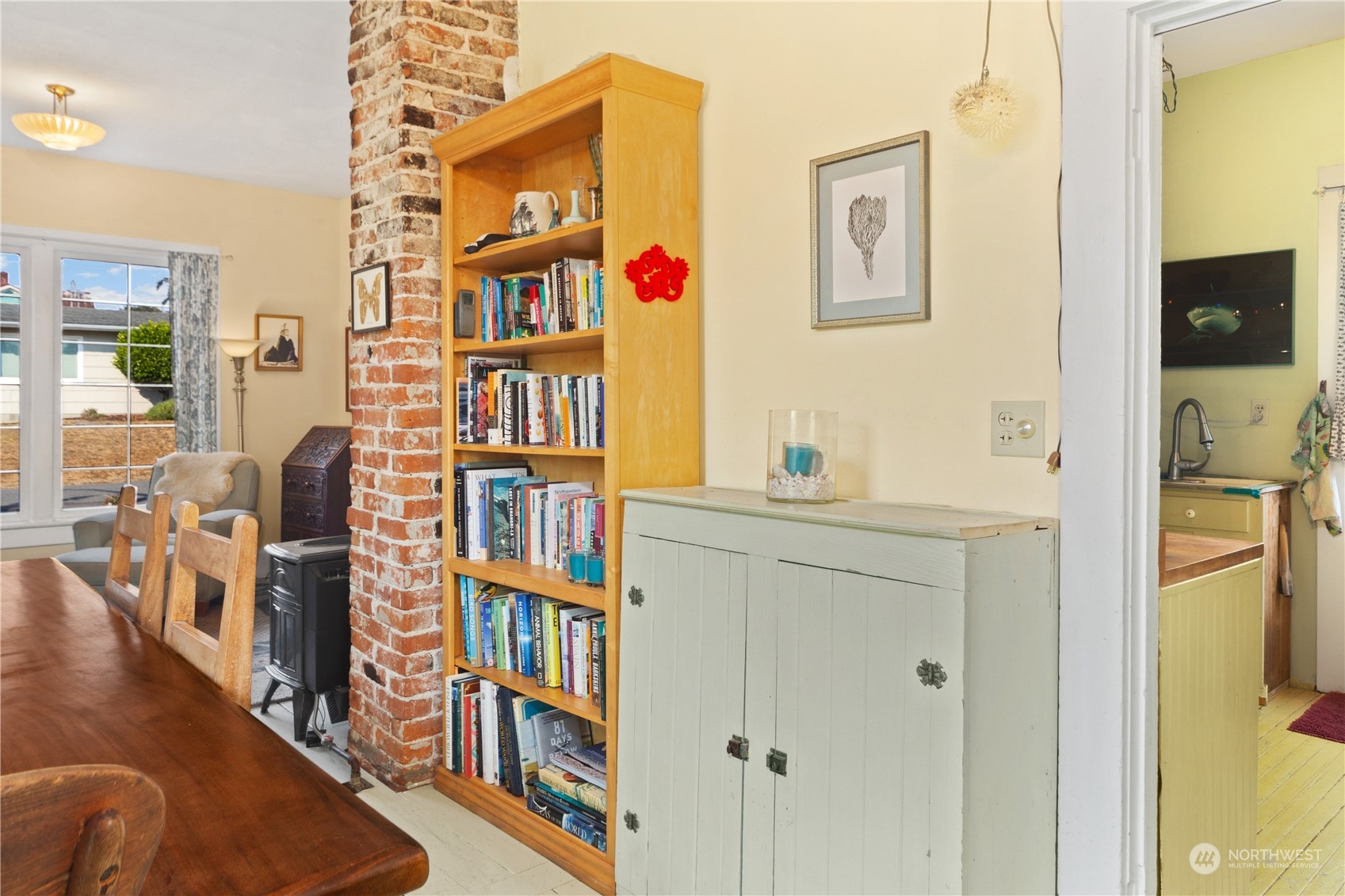 1441 Clay Street Port Townsend, WA 98368 - Photo 8 of 26 a view of an entryway with wooden floor