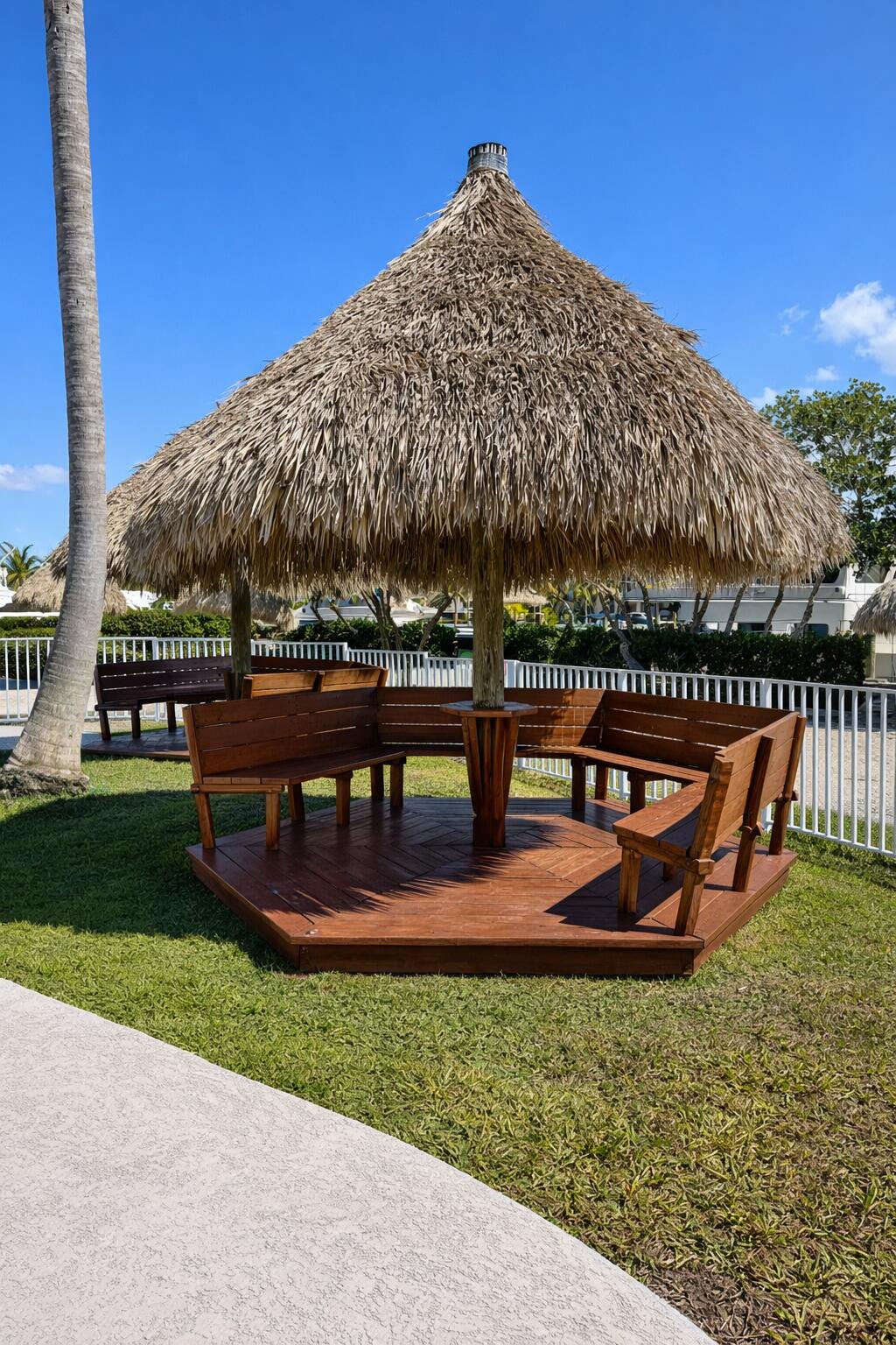 100 Morris Lane, Unit D9 Key Largo, FL 33037 - Photo 17 of 23 Pool area