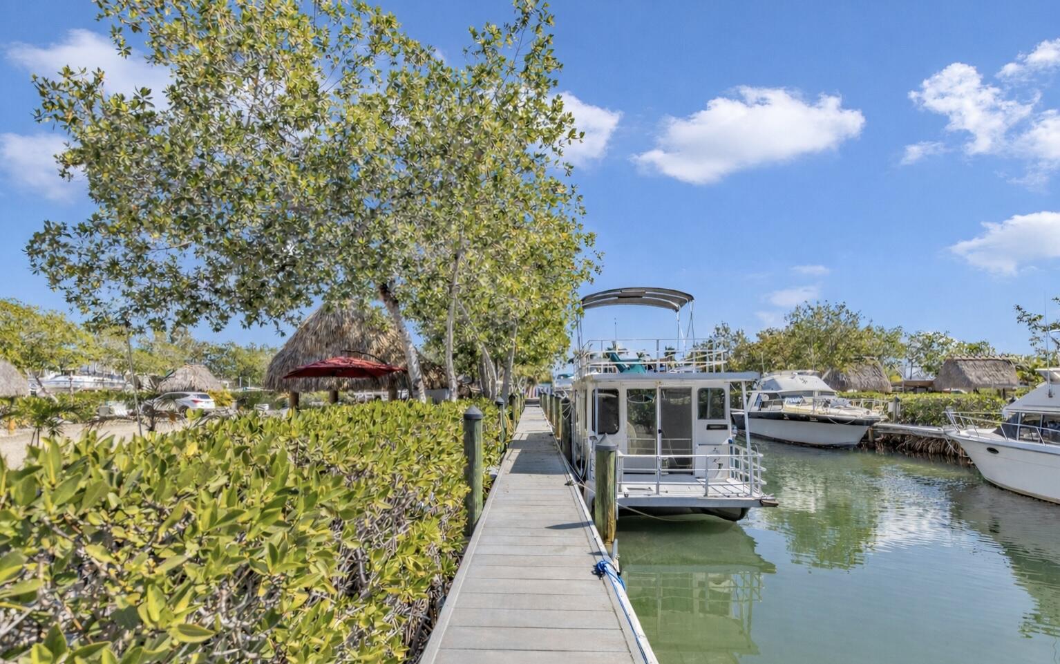 100 Morris Lane, Unit D9 Key Largo, FL 33037 - Photo 3 of 23 Dock