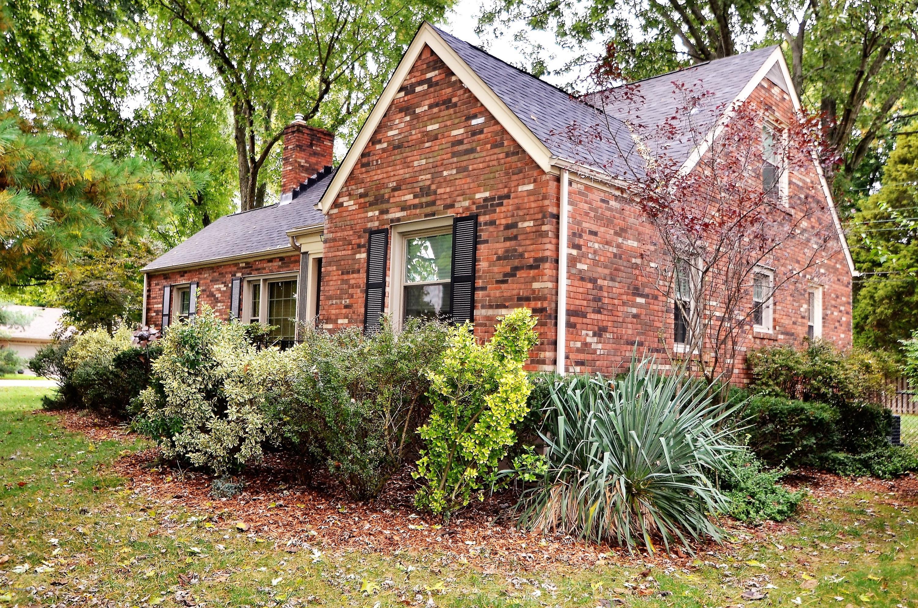4301 Kinloch Road Louisville, KY 40207 - Photo 2 of 34 DSC_2222 (2)