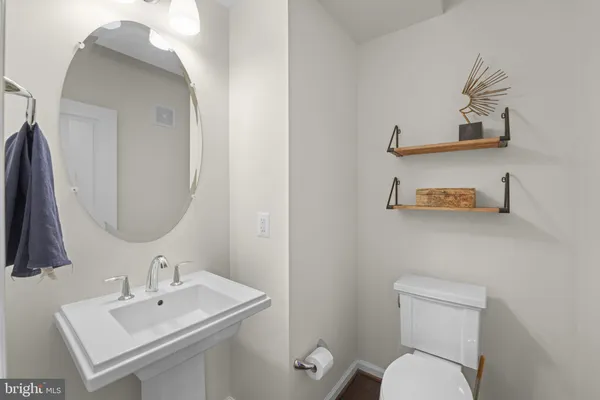 $575,000 | 24664 Cable Mill Terrace, Aldie, VA 20105