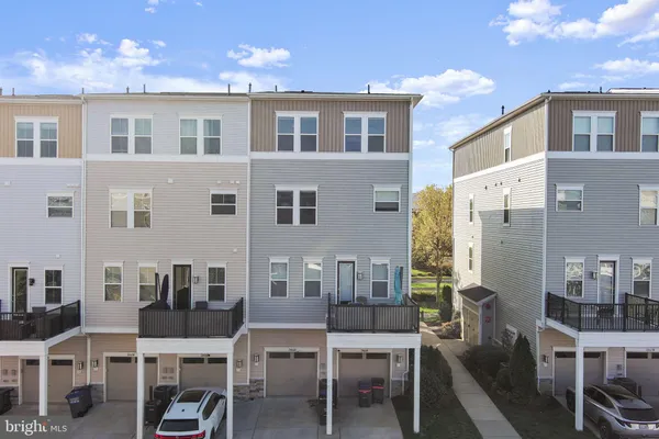 $575,000 | 24664 Cable Mill Terrace, Aldie, VA 20105