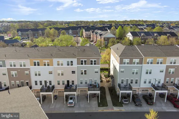 $575,000 | 24664 Cable Mill Terrace, Aldie, VA 20105
