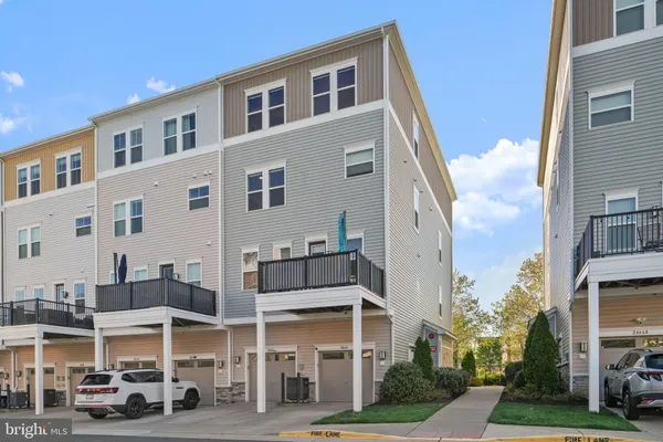 $575,000 | 24664 Cable Mill Terrace, Aldie, VA 20105