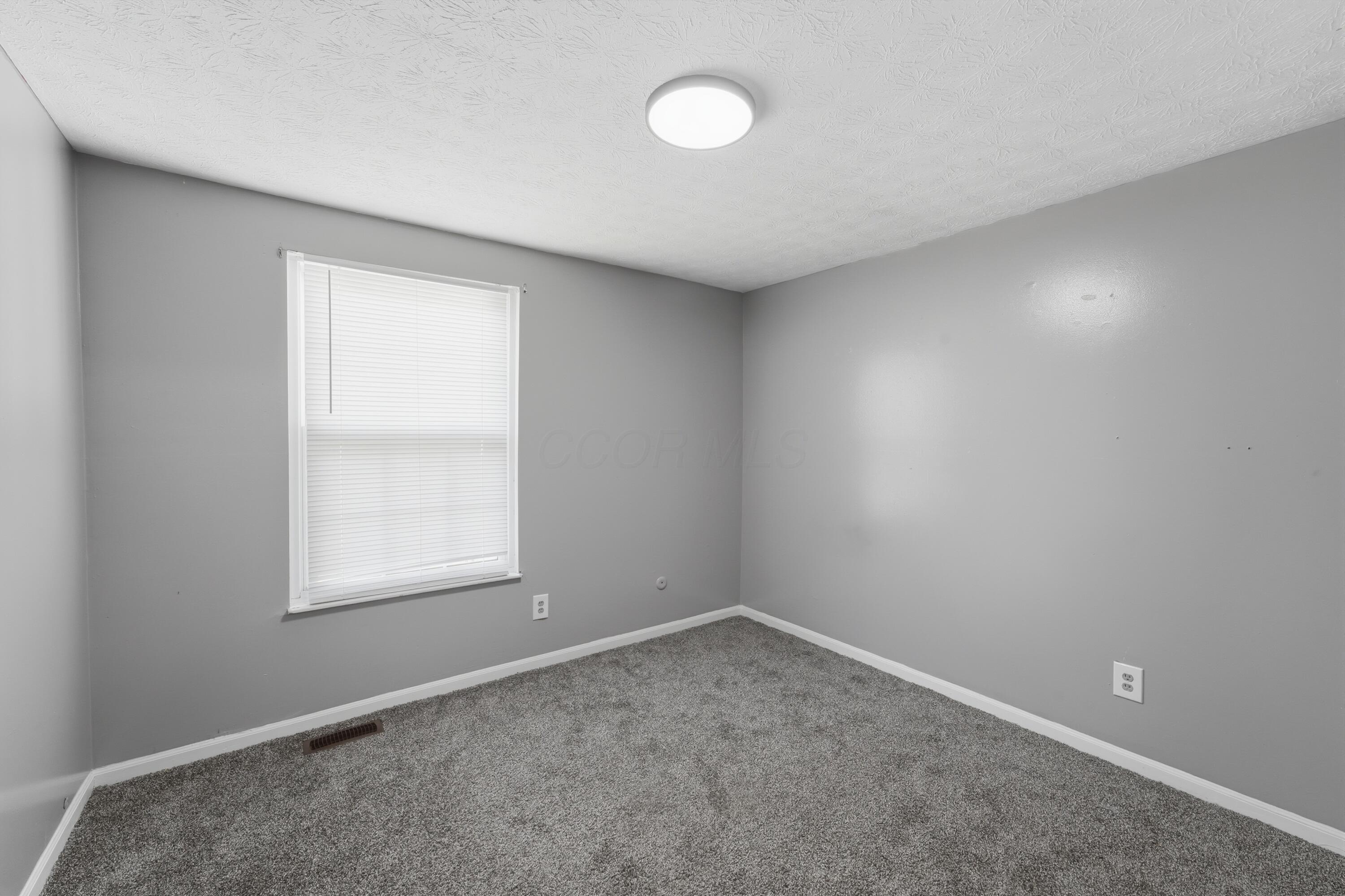 11589 Milnor Road Pickerington, OH 43147 - Photo 16 of 25 Second bedroom