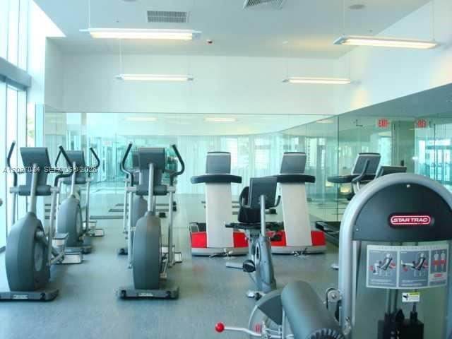 92 Southwest 3rd Street, Unit 1803 Miami, FL 33130 - Photo 26 of 29