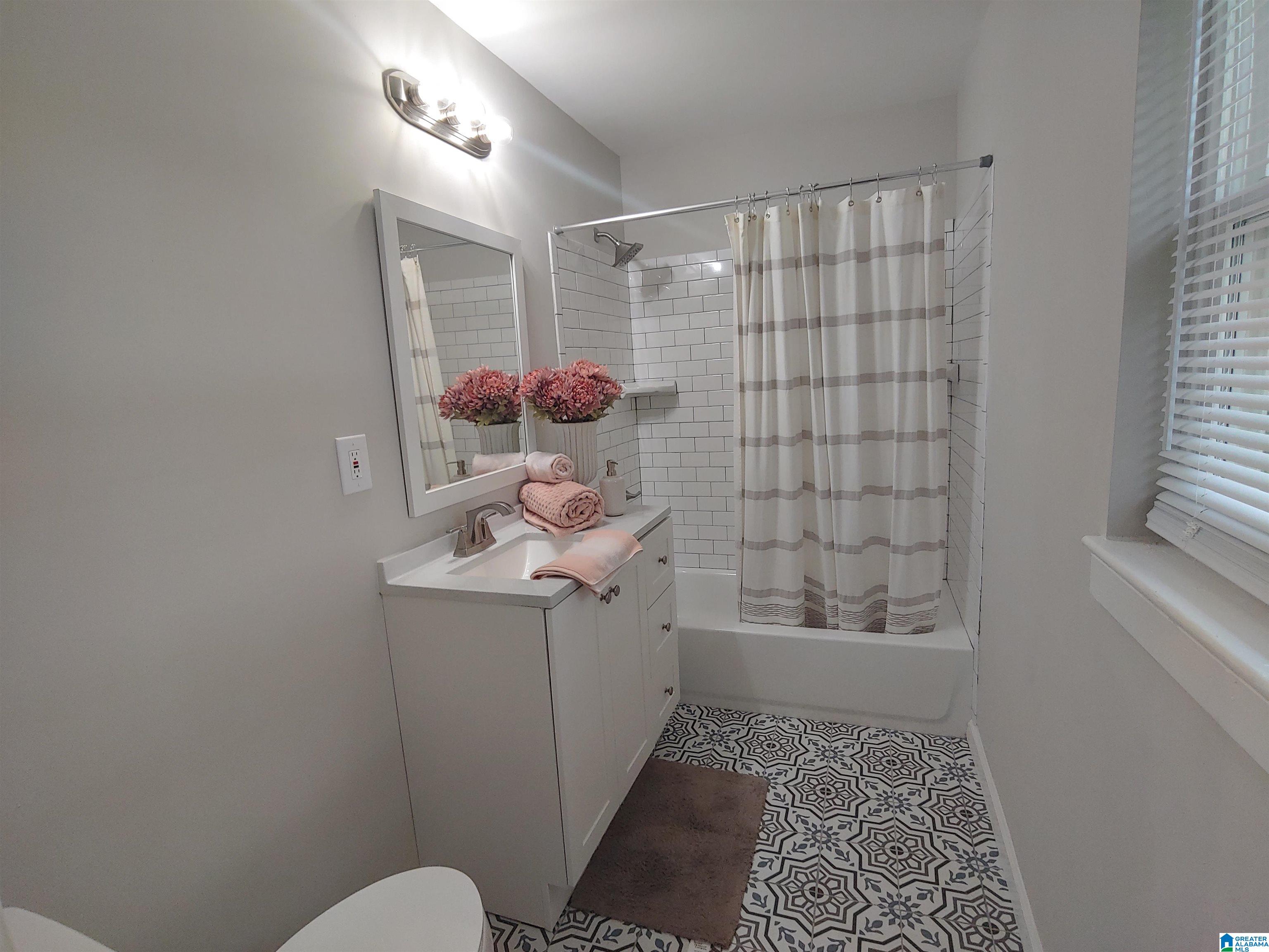 2033 30th Avenue Bessemer, AL 35023 - Photo 23 of 27
