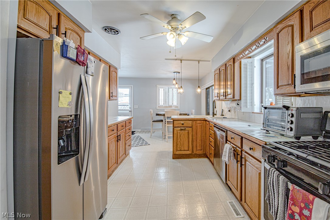 361 Edmore Road Akron, OH 44333 - Photo 14 of 34 Gallery Image 14