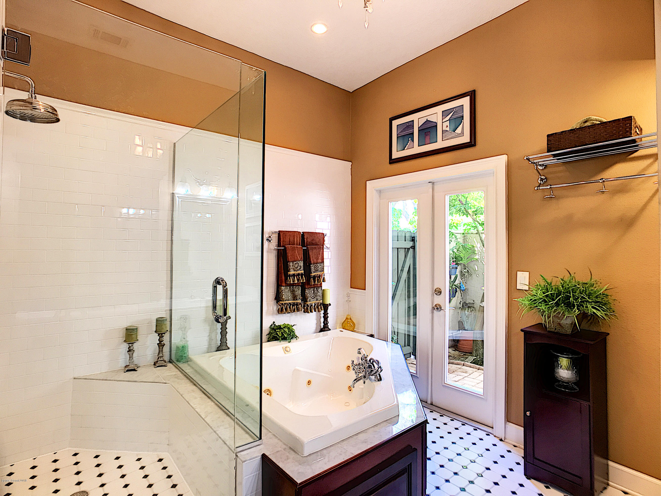 301 Lake Road Lake Mary, FL 32746 - Photo 10 of 47 Master Shower & Garden Tub