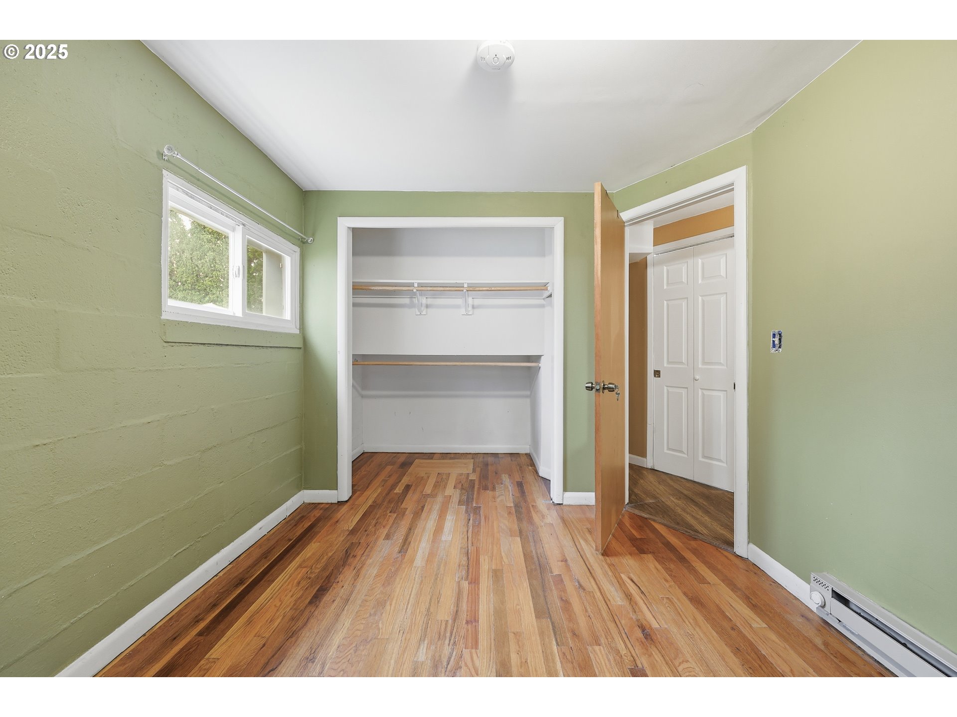 13325 Southwest Larson Street Beaverton, OR 97005 - Photo 13 of 26 Gallery Image 13