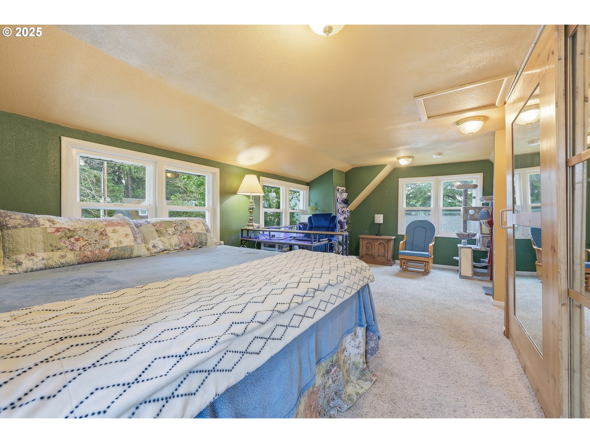 13325 Southwest Larson Street Beaverton, OR 97005 - Photo 14 of 26 Gallery Image 14