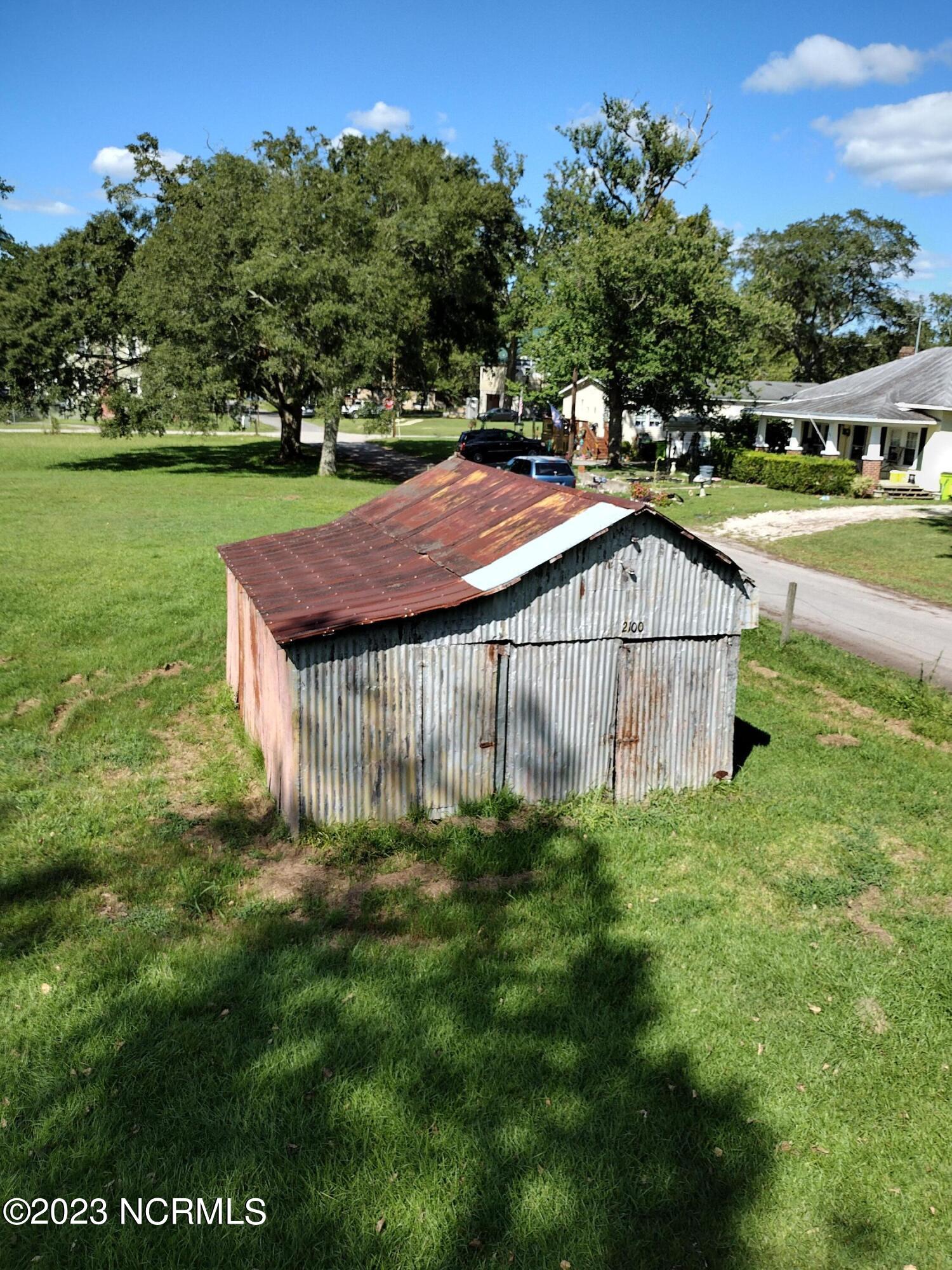 2100 Oaks Road New Bern, NC 28560 - Photo 30 of 30 orginal shed/barn
