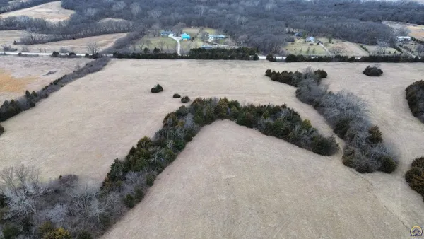 $225,000 | 10200 U4 Road, Hoyt, KS 66440