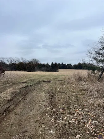 $225,000 | 10200 U4 Road, Hoyt, KS 66440
