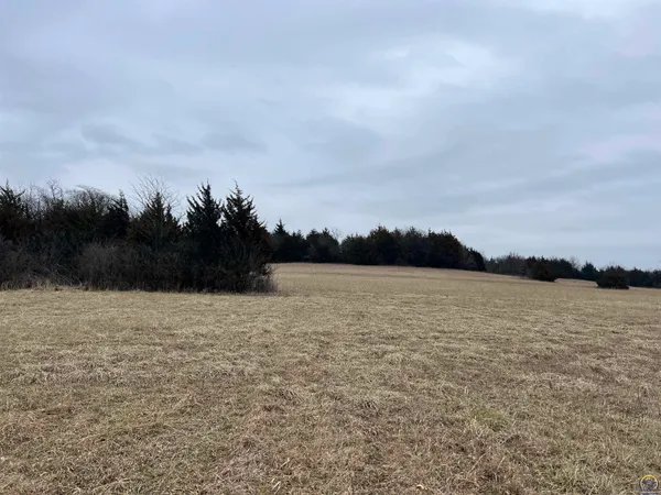 $225,000 | 10200 U4 Road, Hoyt, KS 66440