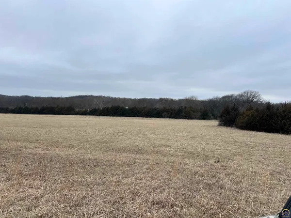 $225,000 | 10200 U4 Road, Hoyt, KS 66440